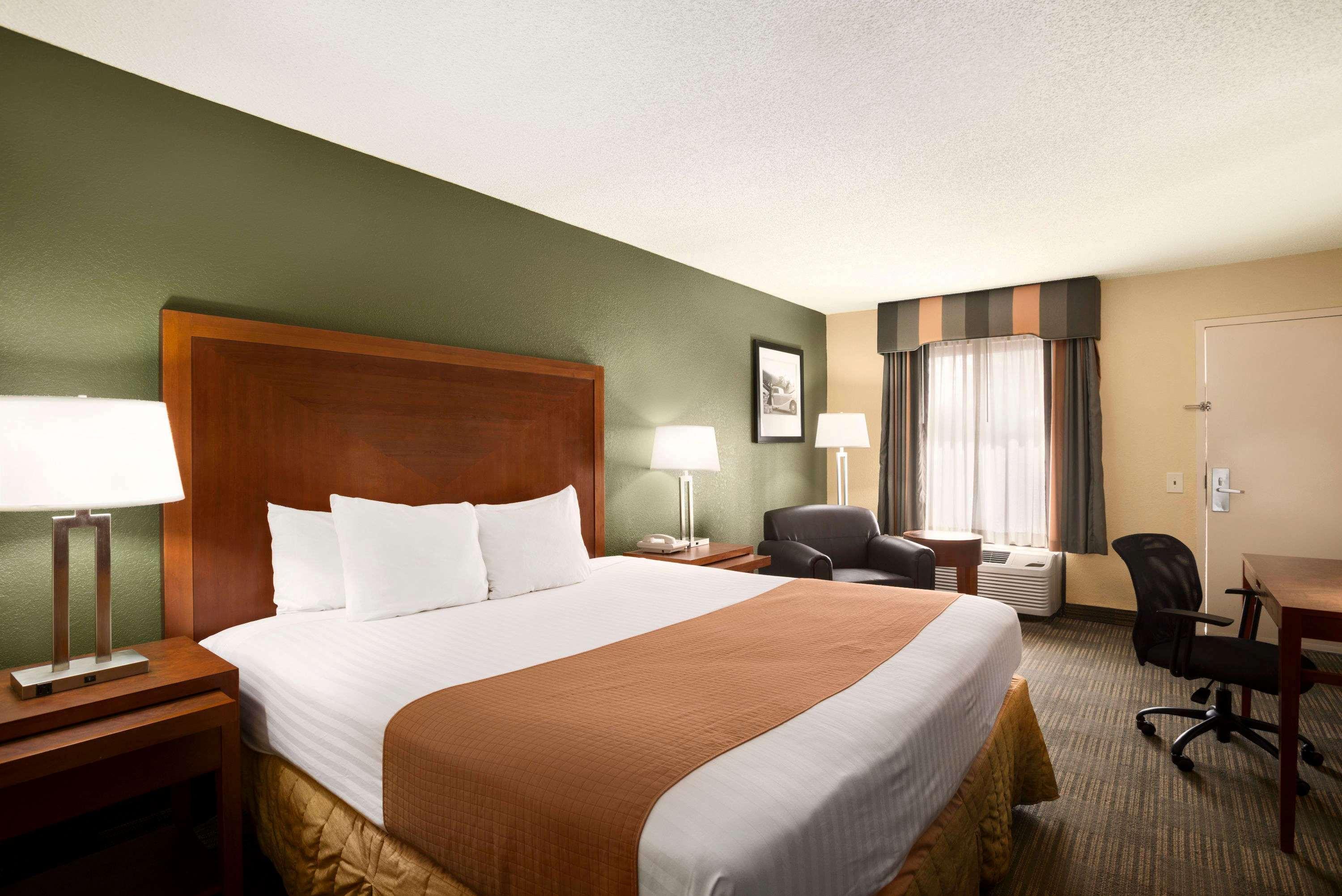 Days Inn By Wyndham Jacksonville Airport Exterior foto