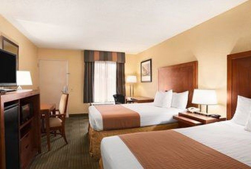 Days Inn By Wyndham Jacksonville Airport Exterior foto
