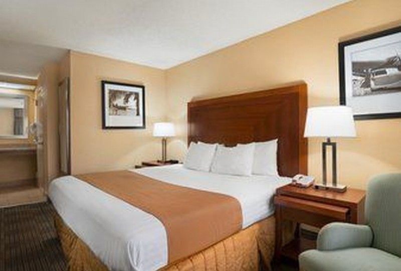 Days Inn By Wyndham Jacksonville Airport Exterior foto